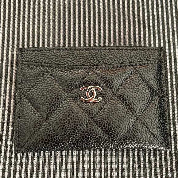 Chanel caviar cardholder - Picture 2 of 5
